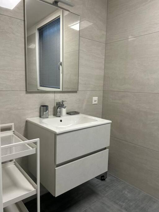 Labpark Relax Apartment Melano Buitenkant foto